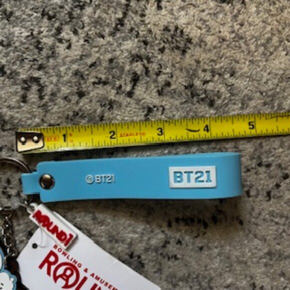 🧡3/15 NWT BT21 Line Friends Round 1 Keychain - Picture 4 of 6